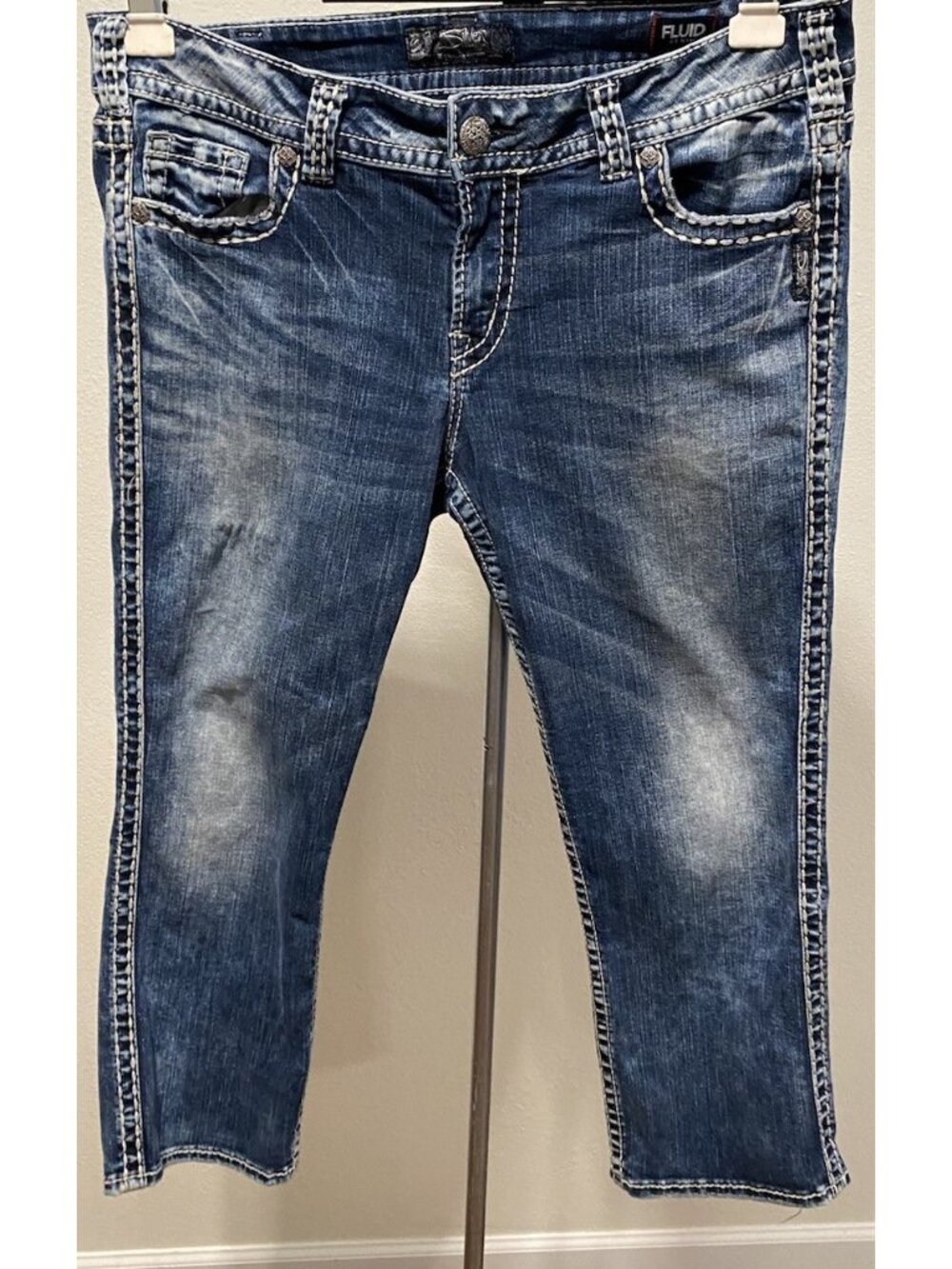 Silver Suki Fluid Jeans Denim Mid Capri W34X22 Distressed Washed Stretch